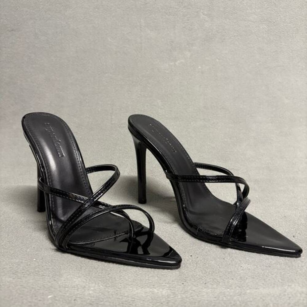 SUPERDOWN Sofia Heel in Black Size 7 Strappy‎ Pointed Toe Bed